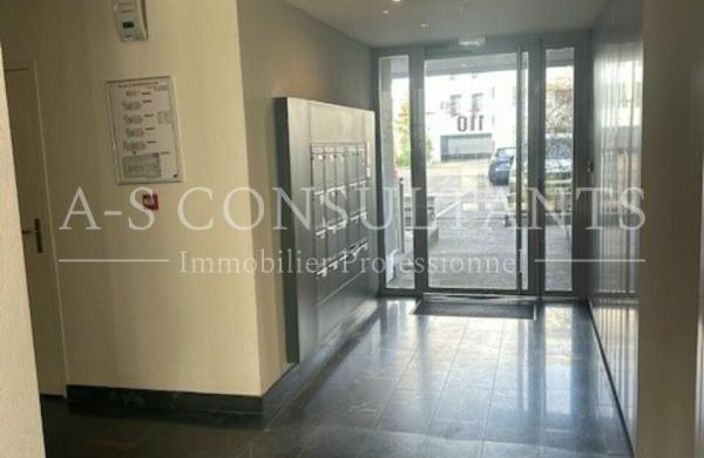BUREAUX à vendre — photo 2
