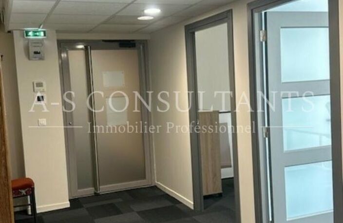BUREAUX à vendre — photo 5