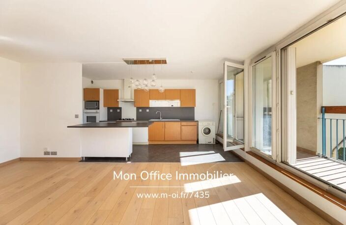 Référence : 7435-NGU - Appartement 5 pièces - terrasse SUD - vue sur végétation et au calme - centre-ville à pied — photo 5