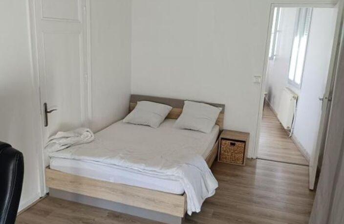 T3 — photo 3