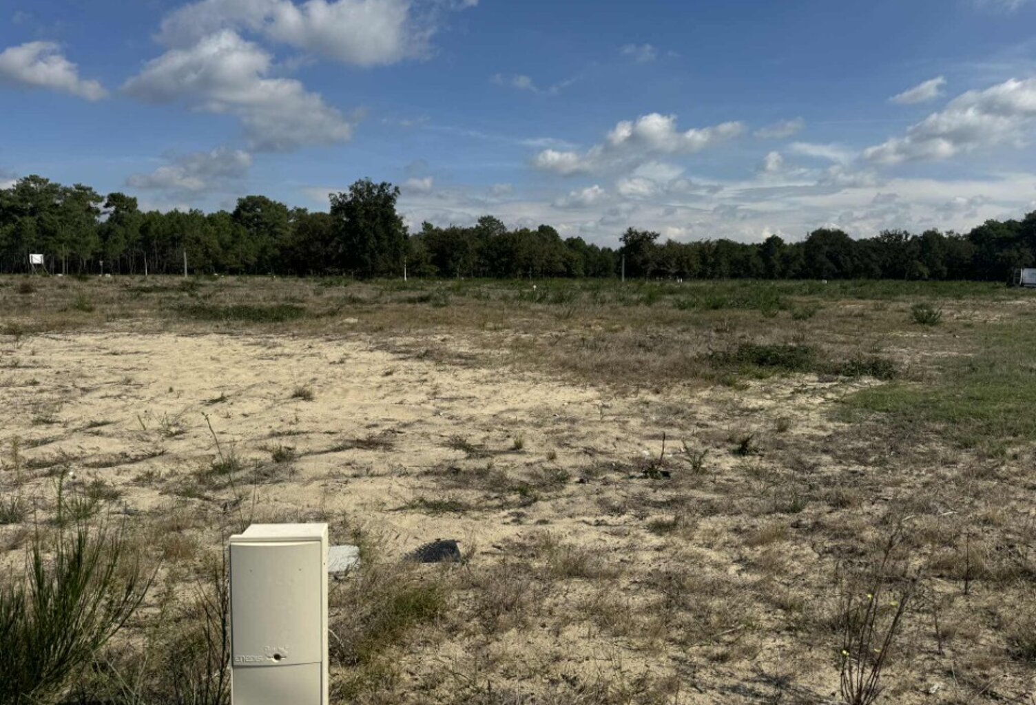Terrain à bâtir à Vensac (33590) — photo 1