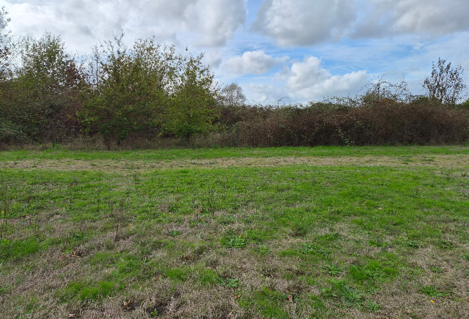 Terrain à bâtir à Parcoul-Chenaud (24410) — photo 1