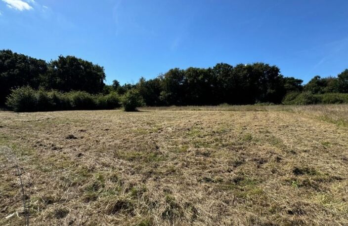 Terrain à bâtir à Meursac (17120) — photo 2