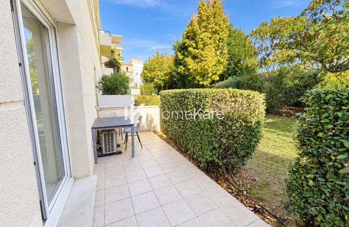 MAGNIFIQUE T2 DE 43M2 ENTIÈREMENT RÉNOVÉ AVEC PLACE DE PARKIN — photo 4