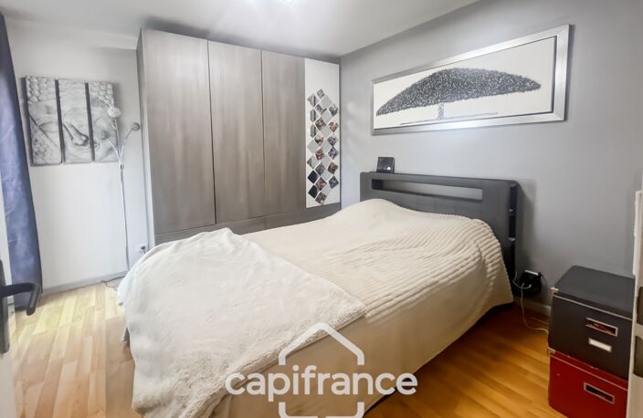 Appartement à vendre 4 pièces LA SEYNE SUR MER (83), grand T4 de 81m2 - Loggia -  Cave — photo 5
