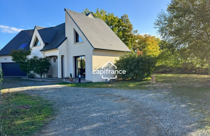 CHANGÉ - Maison d'architecte de 180m² : volumes généreux et luminosité exceptionnelle — photo 2