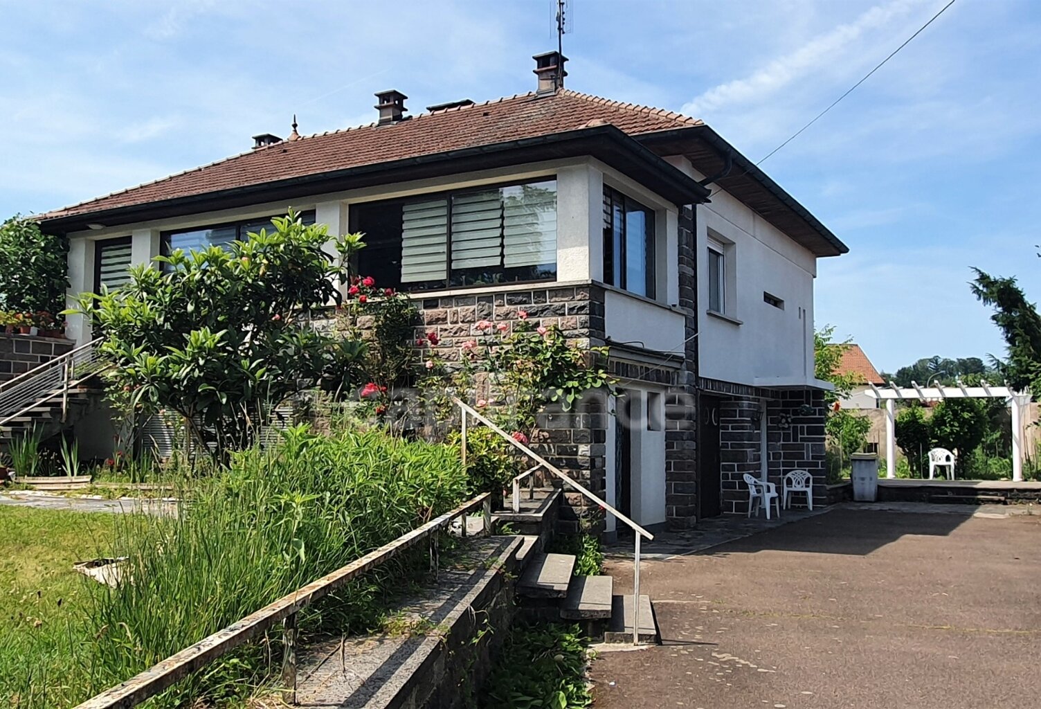 Maison à vendre 9 pièces LUXEUIL LES BAINS (70) — photo 1