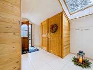Maison à vendre 5 pièces THOLLON LES MEMISES (74) MAISON MITOYENNE DE 180 M² AVEC T2 INDÉPENDANT, GARAGE-BUREAU ET VUE MONTAGNES — photo 2