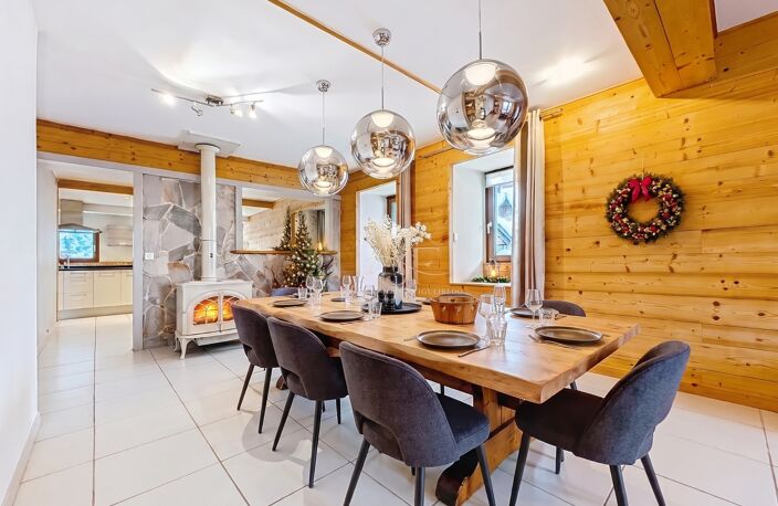 Maison à vendre 5 pièces THOLLON LES MEMISES (74) MAISON MITOYENNE DE 180 M² AVEC T2 INDÉPENDANT, GARAGE-BUREAU ET VUE MONTAGNES — photo 5