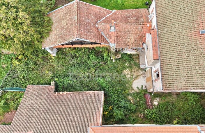 IMMEUBLE À RÉNOVER DE 480 M2 SUR 4 NIVEAUX, TERRAIN DE 623 M2, DÉPENDANCES, PROXIMITÉ DES COMMERCES — photo 3