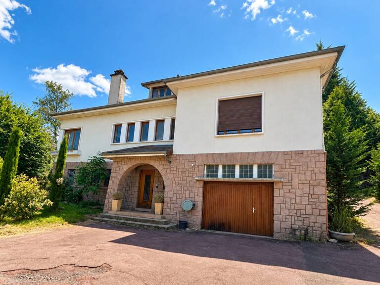 Maison individuelle de 305 m² sur plus de 7 200 m² de terrain – Beaux volumes et fort potentiel — photo 1