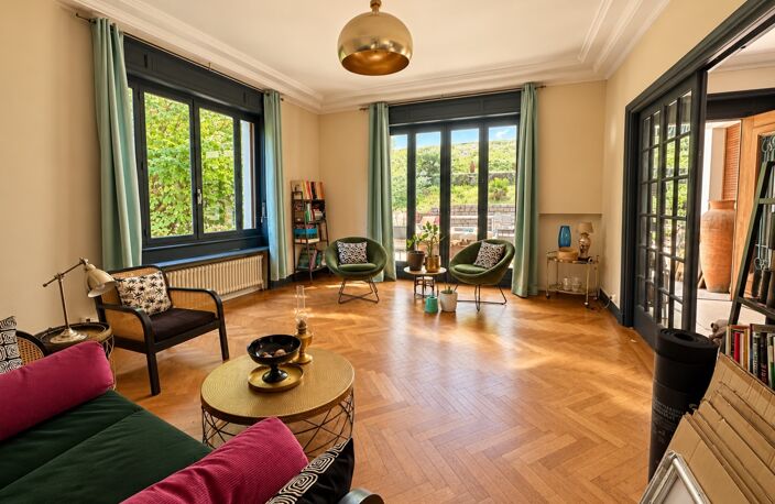 Maison individuelle de 305 m² sur plus de 7 200 m² de terrain – Beaux volumes et fort potentiel — photo 4