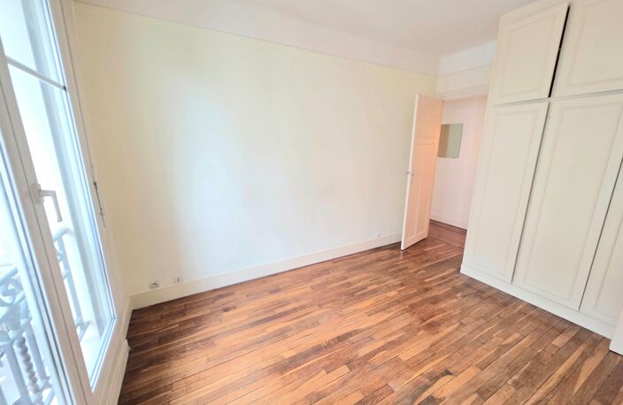 Appartement à vendre 3 pièces PARIS 15EME ARRONDISSEMENT (75) — photo 4