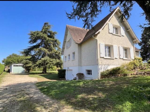 MAISON D’ARCHITECTE DE 175 M² – SOUS-SOL DE 150 M² – TERRAIN DE 2 000 M² – PROCHE CENTRE-VILLE — photo du bien