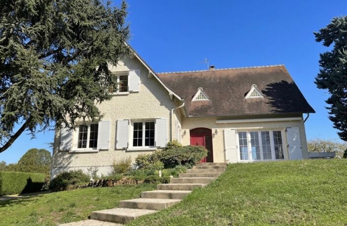 MAISON D’ARCHITECTE DE 175 M² – SOUS-SOL DE 150 M² – TERRAIN DE 2 000 M² – PROCHE CENTRE-VILLE — photo 2