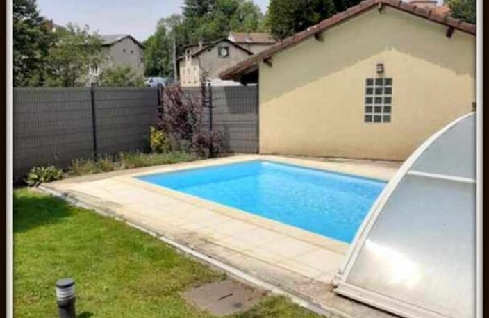 Grande maison familiale, CELLES SUR DUROLLE (63), 4 chambres, garage double, piscine, espace de 40 m² idéal profession libérale — photo 2
