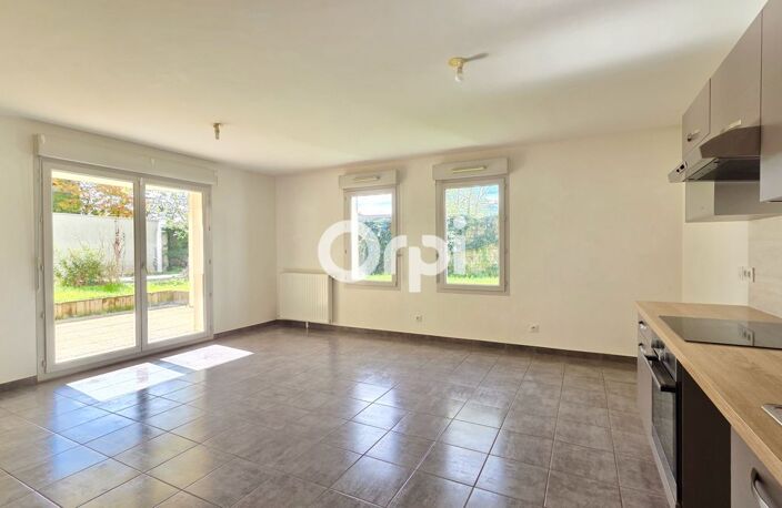 Coup de cœur à Meyzieu — Rez-de-jardin d'exception T3 de 150 m² exposé Sud — photo 3