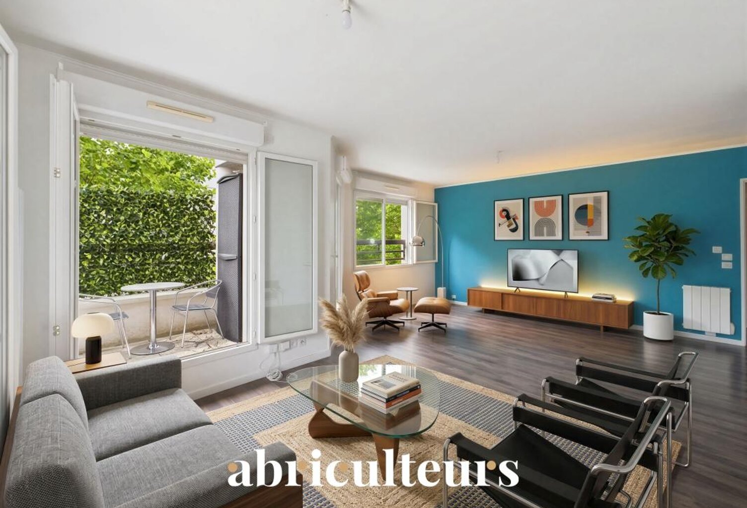 Profitez d'un bel espace de 128 m², paisible et sous haute sécurité.  à Villeneuve-la-Garenne  (92390) — photo 1
