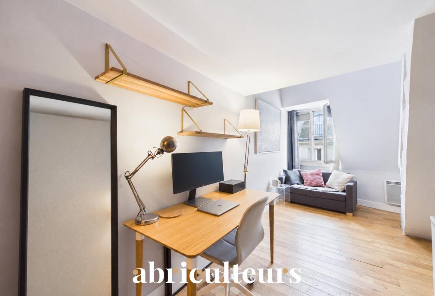 Duplex sous les toits, 3 m sous plafond, Paris 1er (Sentier / Palais-Royal) — photo 1