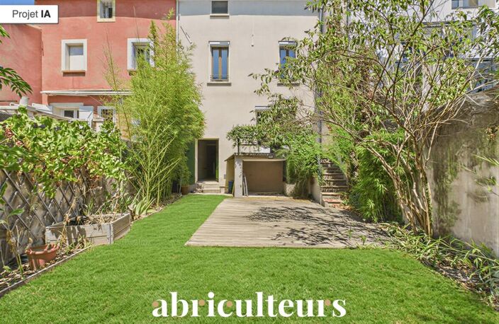 Maison de village avec jardin, garage, cave et grenier aménageable à Saint-Cannat — photo 2