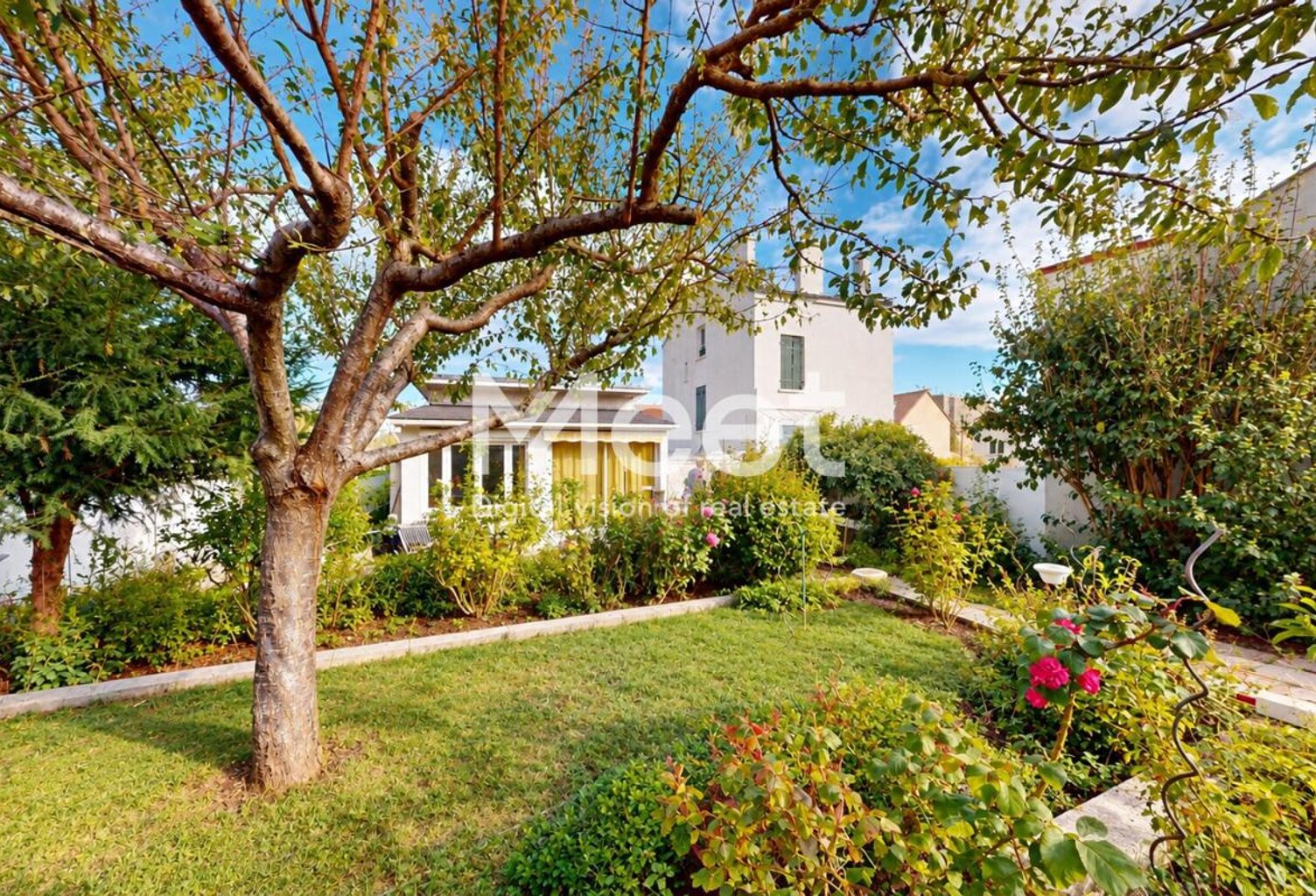 VENTE EN NUE-PROPRIÉTÉ - ENSEMBLE IMMOBILIER ATYPIQUE SUR 546 m² DE TERRAIN - VITRY-SUR-SEINE — photo 1