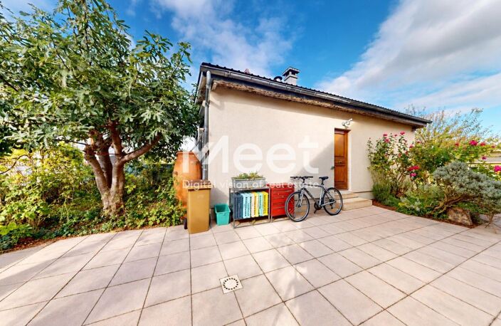 VENTE EN NUE-PROPRIÉTÉ - ENSEMBLE IMMOBILIER ATYPIQUE SUR 546 m² DE TERRAIN - VITRY-SUR-SEINE — photo 4