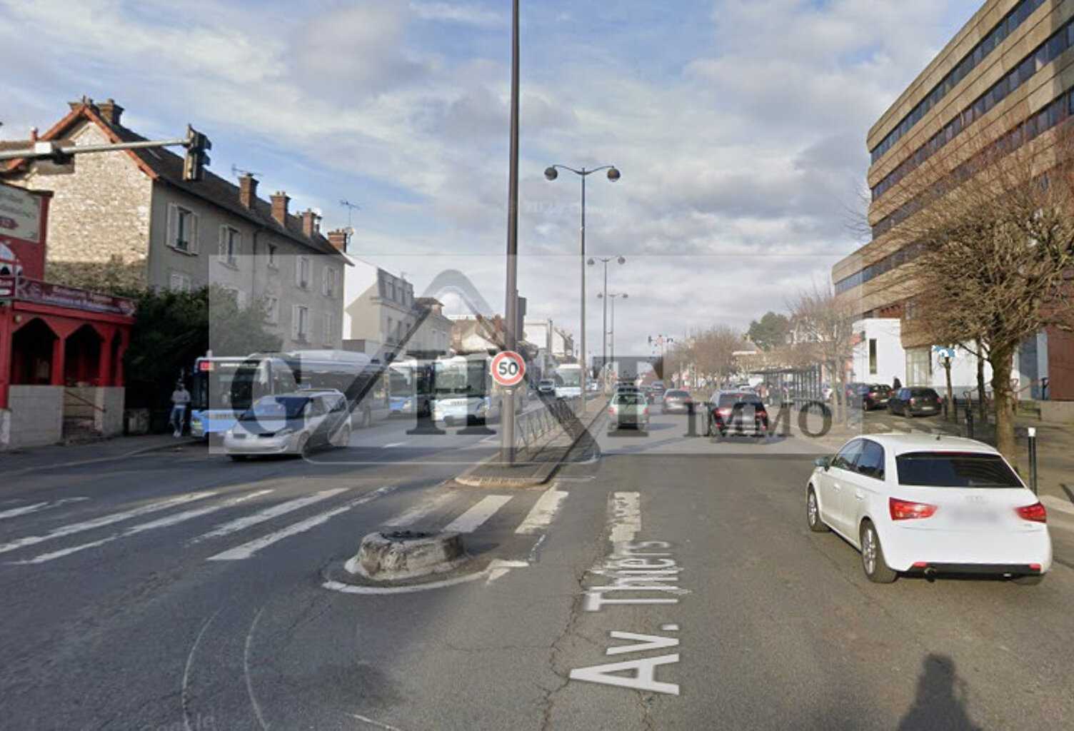 A VENDRE 70 M² DE BOUTIQUE A MELUN — photo 1