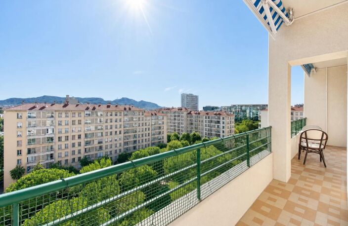 SQUARE MICHELET - T3/T4 meublé avec VUE DEGAGÉE — photo 2