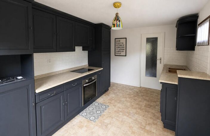Maison de 6 pièces de 126 m² à Olliergues — photo 5
