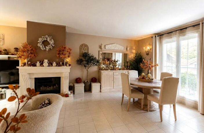 Maison de 6 pièces de 137 m² à Évry-Courcouronnes — photo 3
