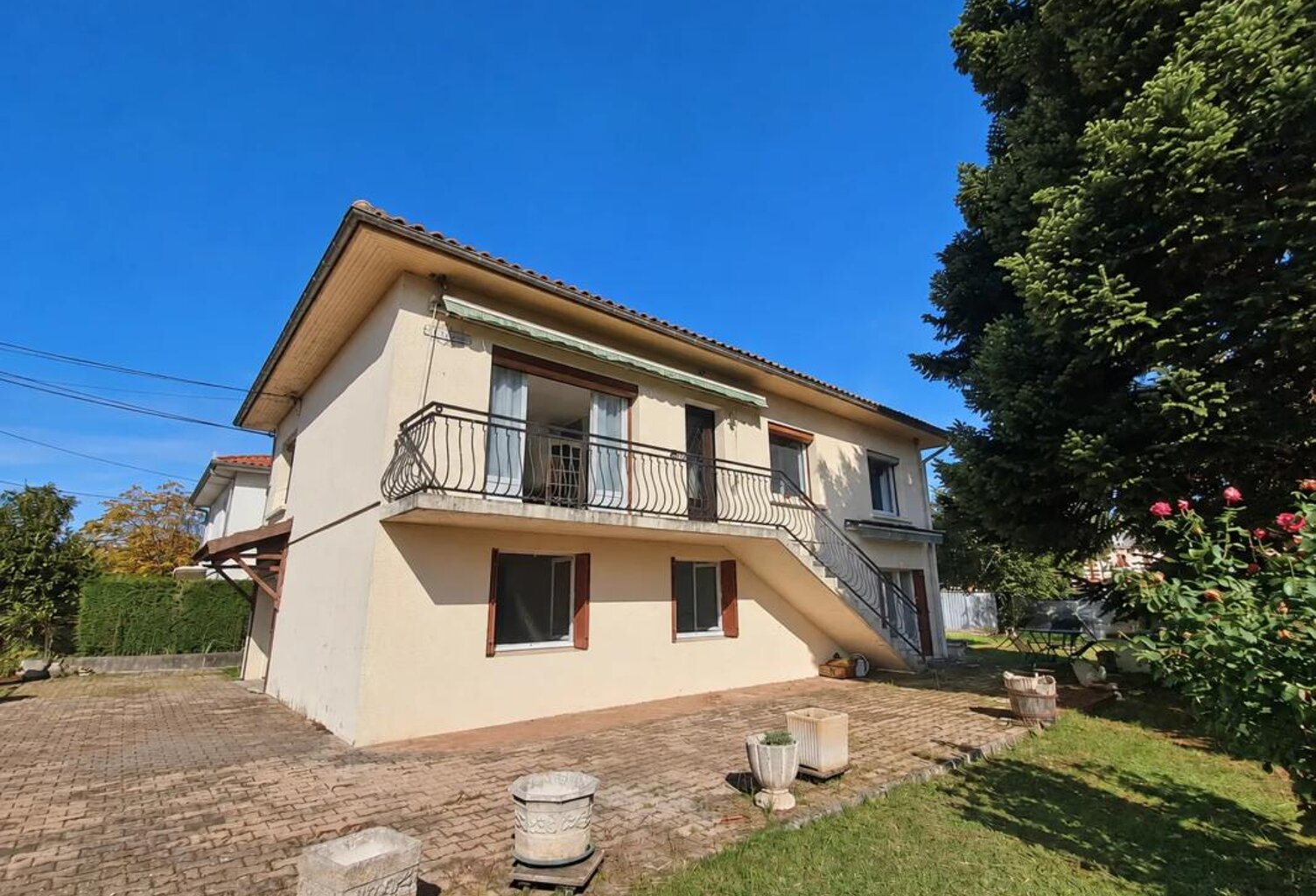 Maison de 147 m² à Montréjeau avec jardin — photo 1