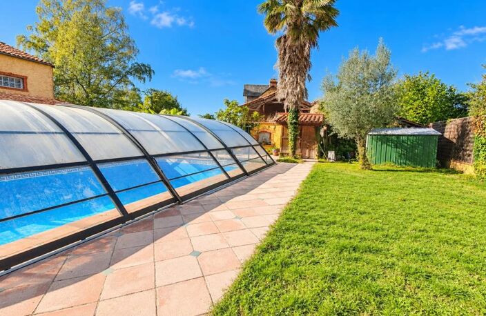 Maison de 248 M² avec piscine et garage — photo 2