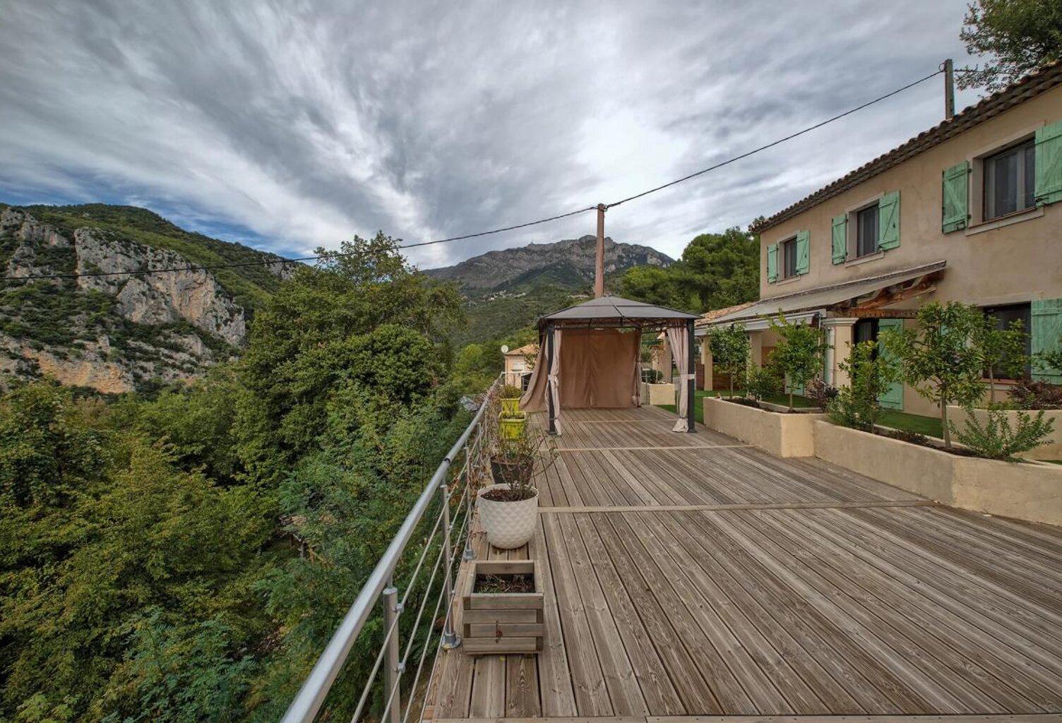 Maison de 4 pièces de 96 m² à Gilette — photo 1