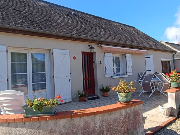 Maison de plain-pied avec jardin, véranda et PAC — Avoine (37420) — photo 1