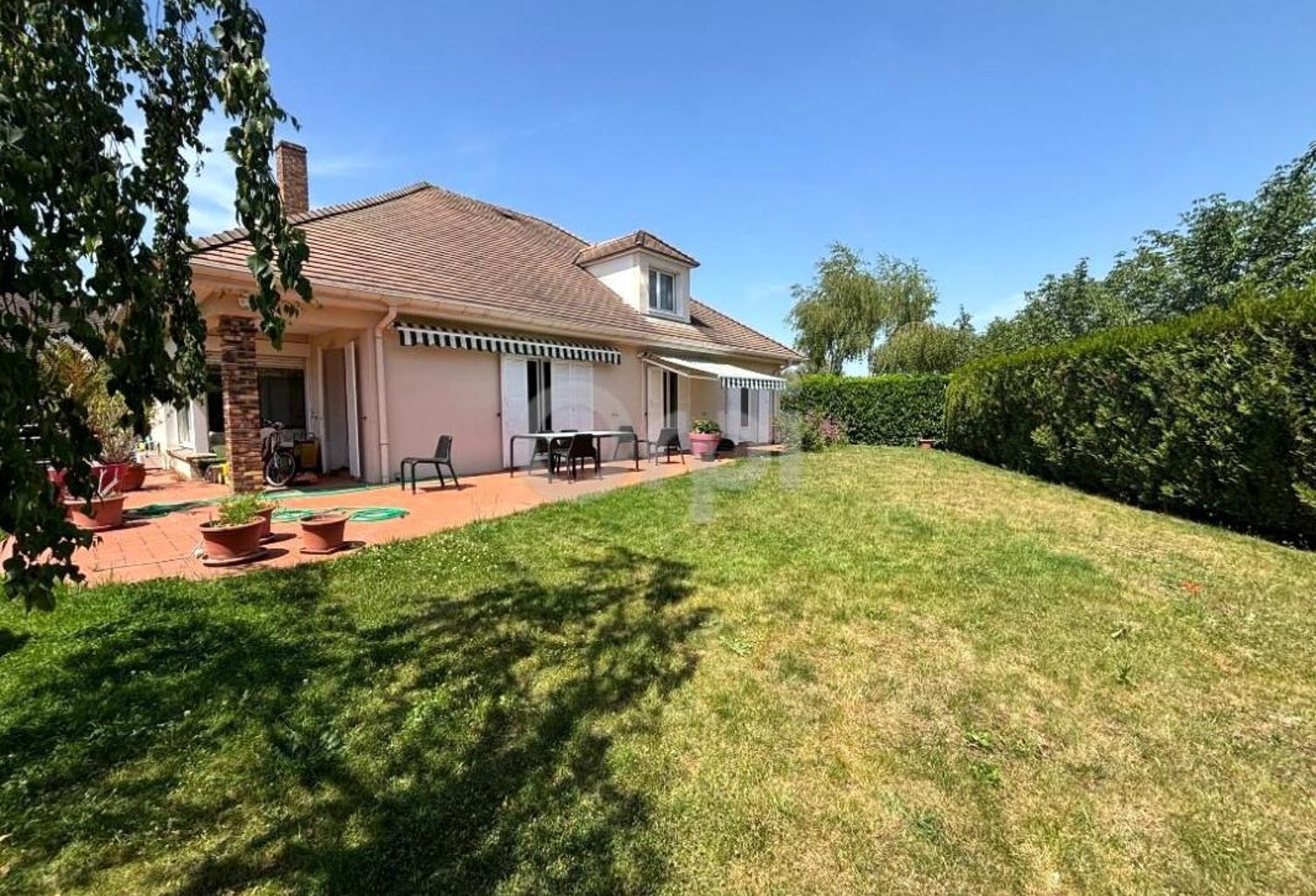 VERNOUILLET – MAISON INDIVIDUELLE 184 M² – 4 CHAMBRES – VIE DE PLAIN-PIED – TERRAIN 836 M² – LIGNE J & RER E FIN FÉVRIER 2027 — photo 1