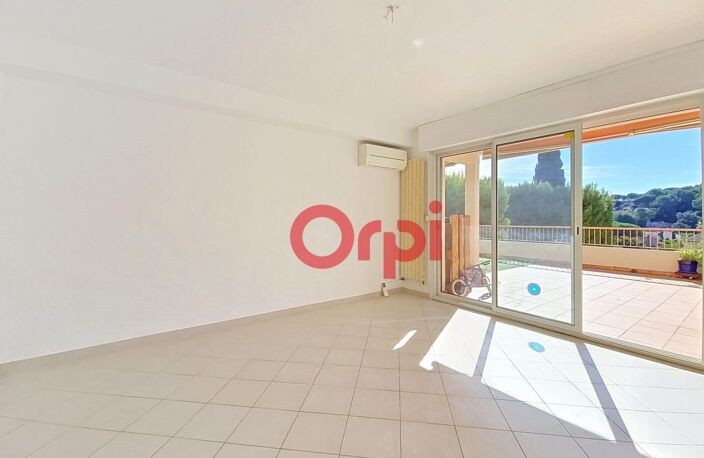 Appartement À Vendre t3 avec grande terrasse de 40m² et cave à la Seyne sur mer — photo 3