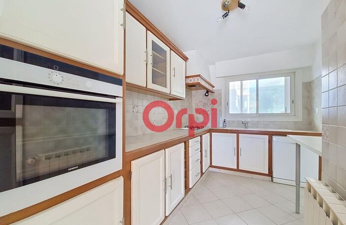 Appartement À Vendre t3 avec grande terrasse de 40m² et cave à la Seyne sur mer — photo 5
