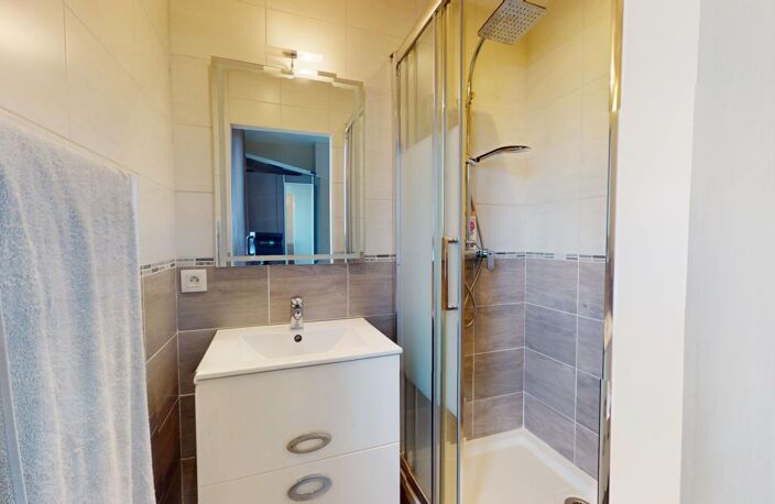 T2 QUARTIER SAINT NICOLAS - PARFAIT ETAT — photo 4