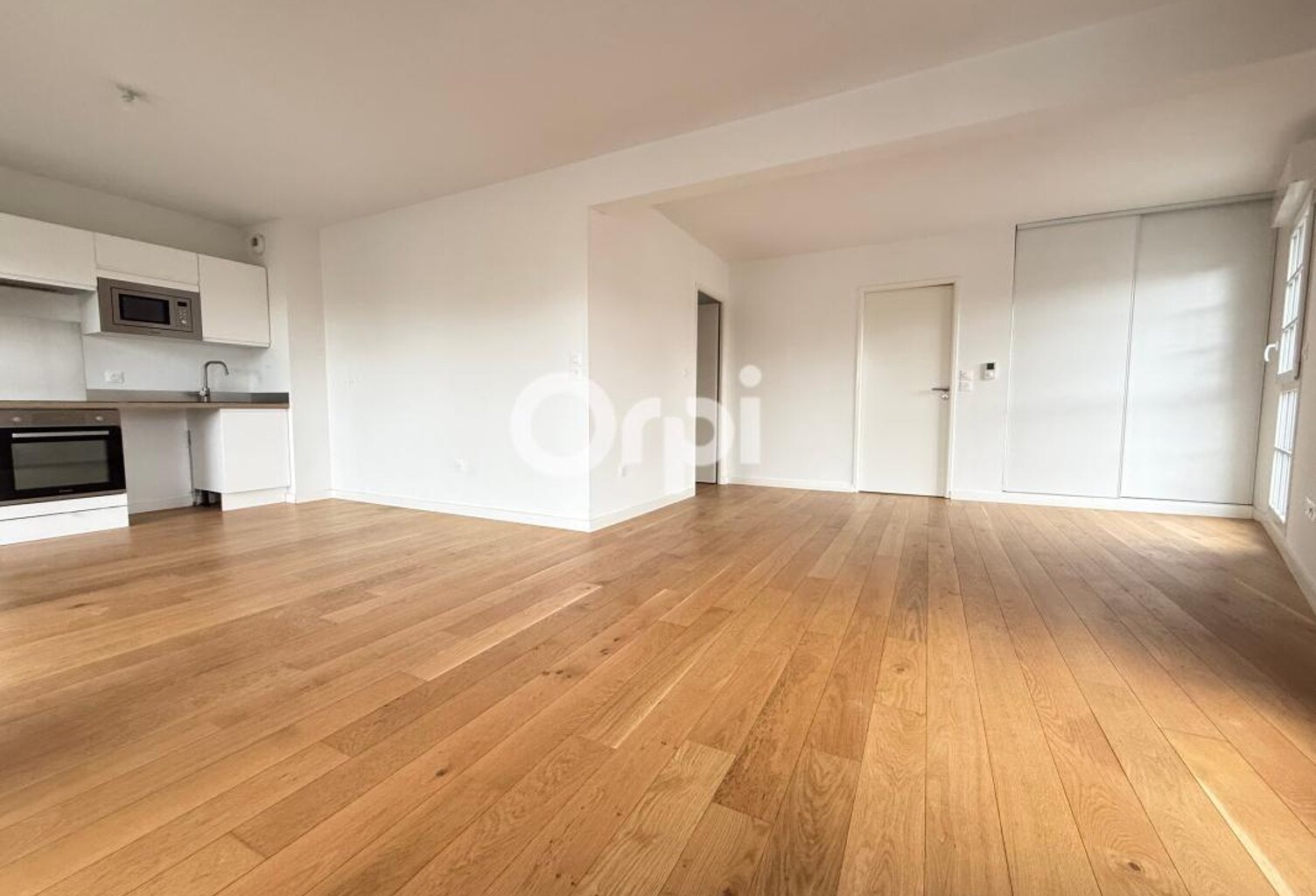 Appartement 2 chambres avec parking et balcon — photo 1