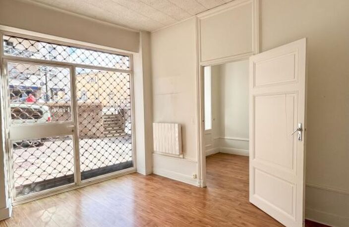 Appartement À Vendre — photo 3