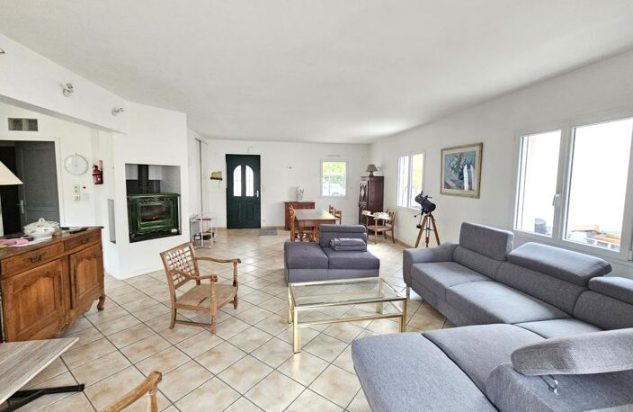 Maison à vendre SAINT-PHILBERT-DE-GRAND-LIEU 169 m² au sol dont 155 m² habitables — photo 2