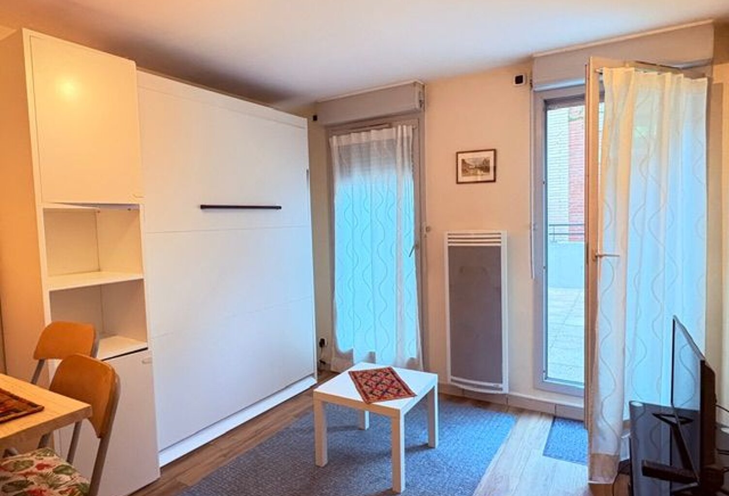 Studio À Louer meublé - Allée de Brienne - Centre ville — photo 1