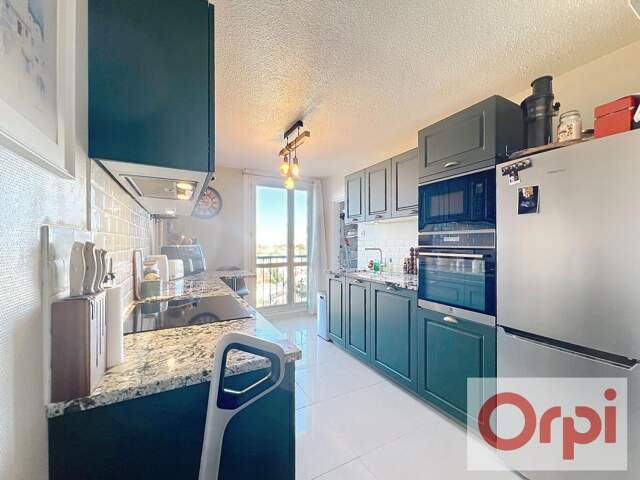 Appartement À Vendre — photo du bien