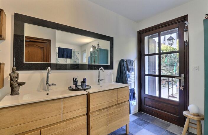 Maison d'architecte 8P 252 m² avec Sous-sol à VALGELON-LA ROCHETTE (73110) — photo 5