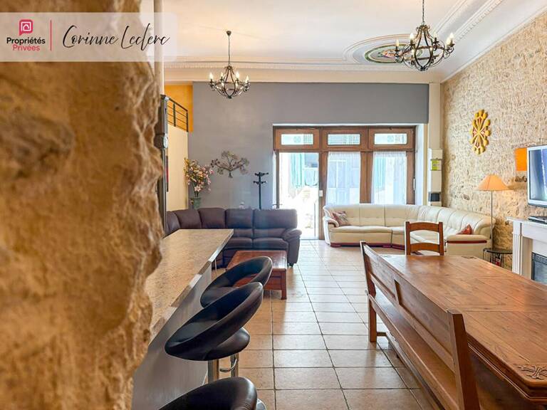 PEYRIAC DE MER - APPARTEMENT DE CARACTERE DE 109M2 - COUR EXTERIEURE — photo 1