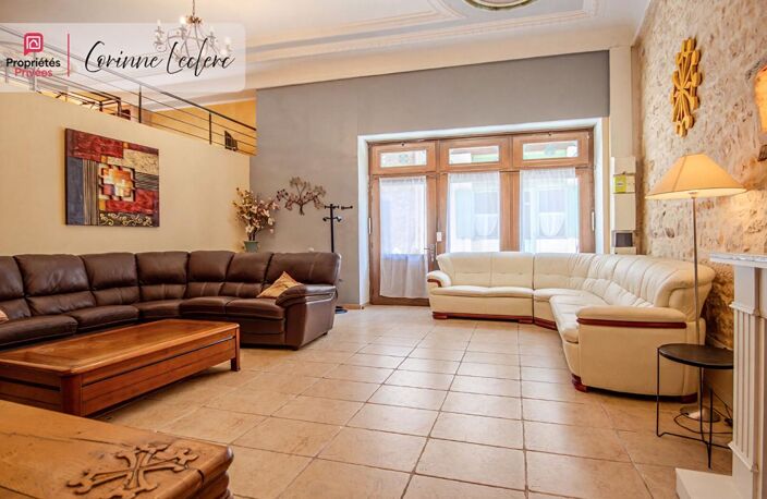 PEYRIAC DE MER - APPARTEMENT DE CARACTERE DE 109M2 - COUR EXTERIEURE — photo 4
