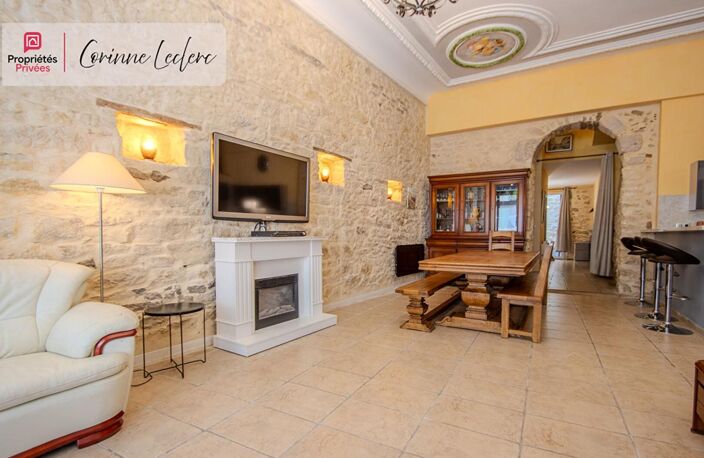 PEYRIAC DE MER - APPARTEMENT DE CARACTERE DE 109M2 - COUR EXTERIEURE — photo 5