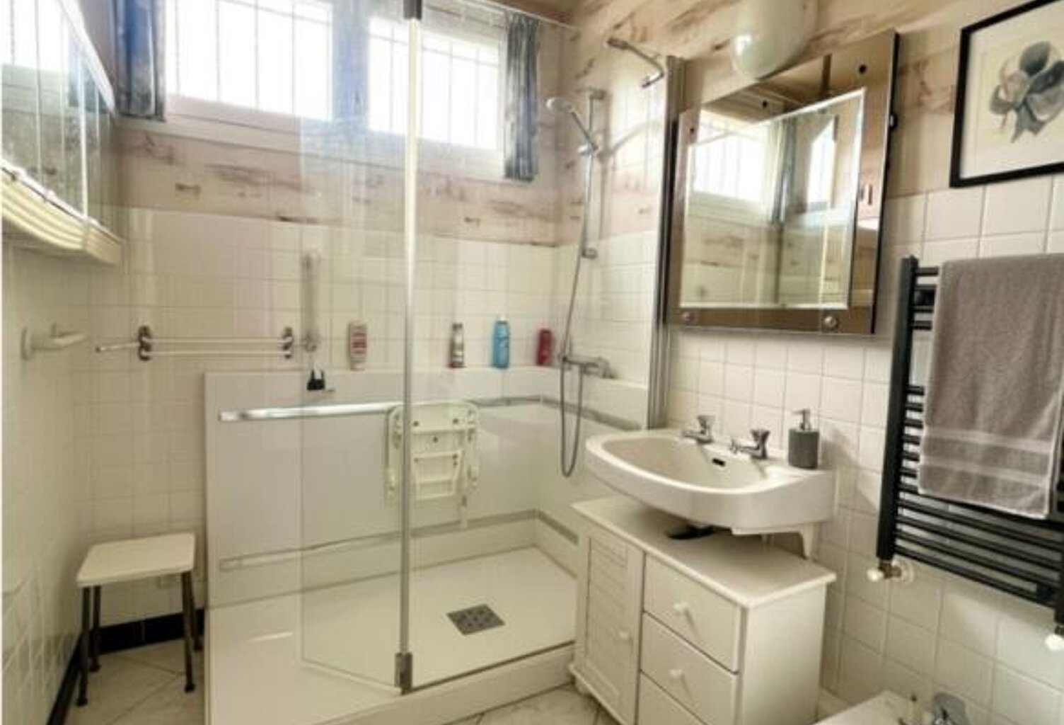 Maison avec jardin, garage et terrain constructible — photo 1