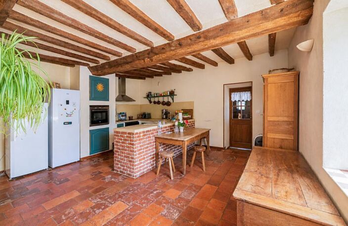 Maison Douillet Le Joly 5 pièce(s) 139 m2 - 4  chambres — photo 3