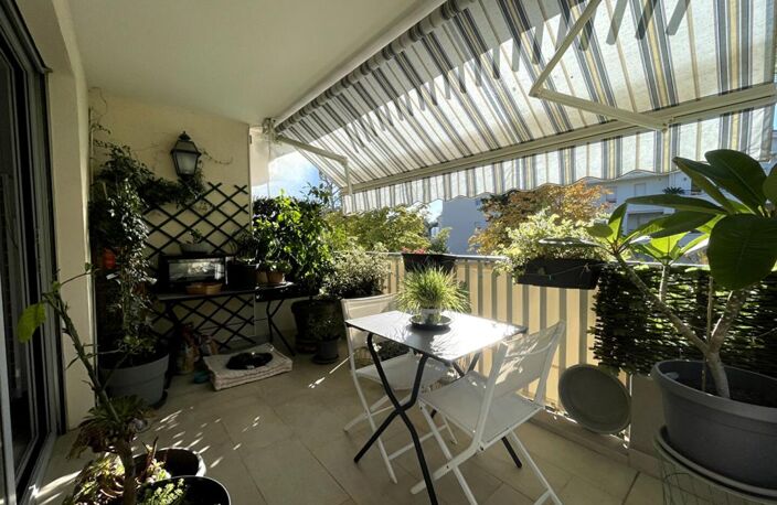 BOULOURIS ? APPARTEMENT T2 AVEC TERRASSE, BALCON ET BOX FERMÉ, À DEUX PAS DE LA MER — photo 2
